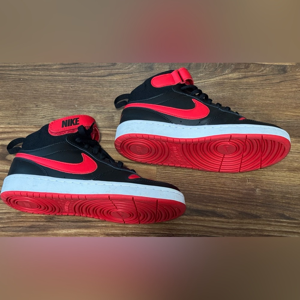NIKE Big Kid Court Borough Mid 2 Sneakers size 7Y - Picture 6 of 9